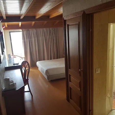 ゲストハウス Al-buhera Palace